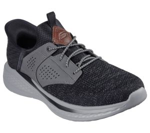 skechers-relaxed-fit 210889_BKGY