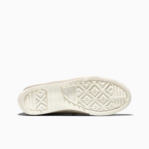 converse-sneaker A16122C