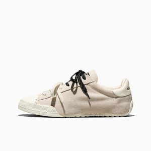 converse-sneaker A16122C
