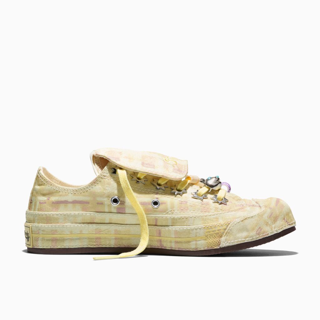 converse-chuck-taylor-all-star A22205C