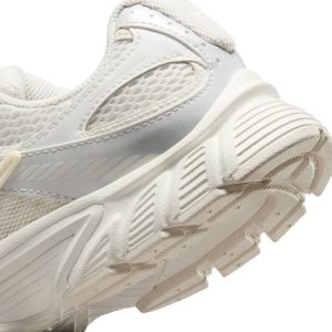 nike-v5-rnr IQ0276-030
