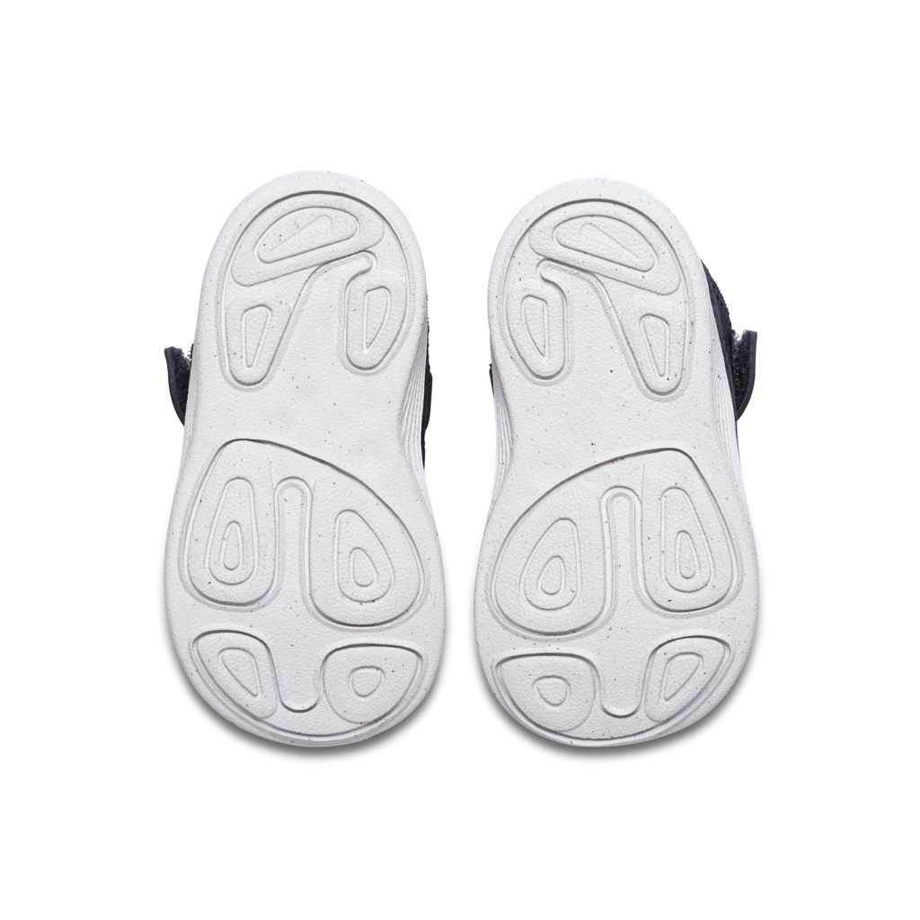 nike-revolution 943304-501