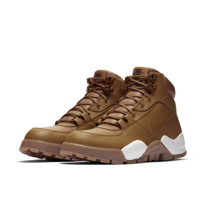 Nike Rhyodomo – Bruin