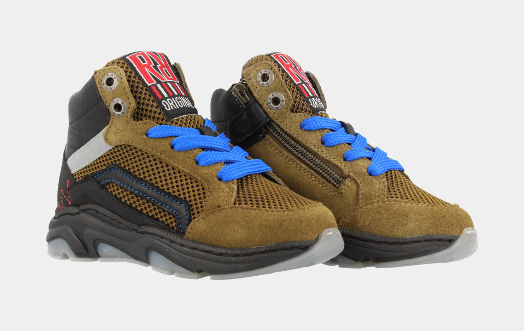 red-rag-sneaker 13171-559