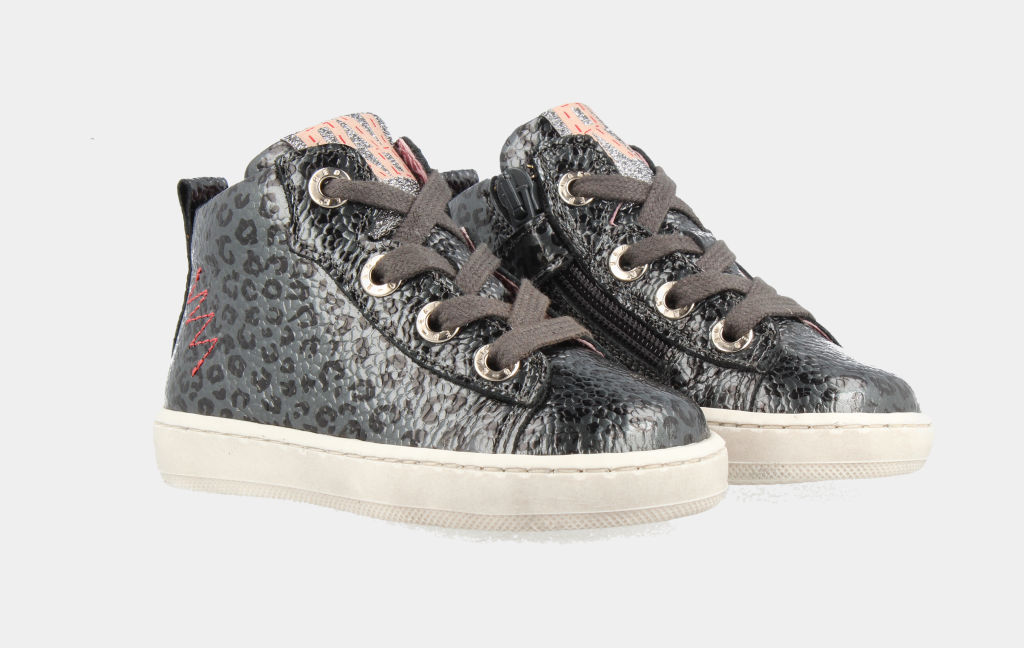 red-rag-sneaker 11010-859