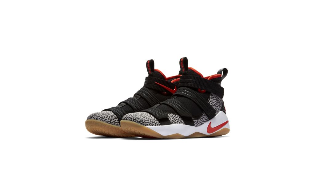 nike-air-safari 897646-006