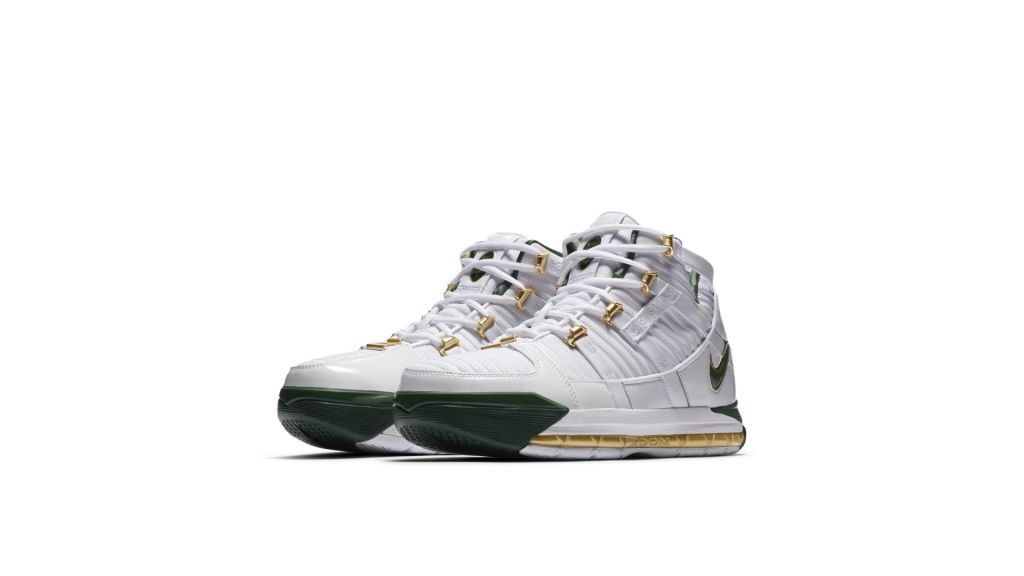 nike-lebron-3 AO2434-102