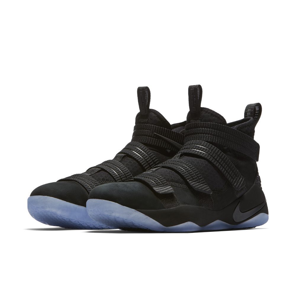 nike-lebron 897646-001