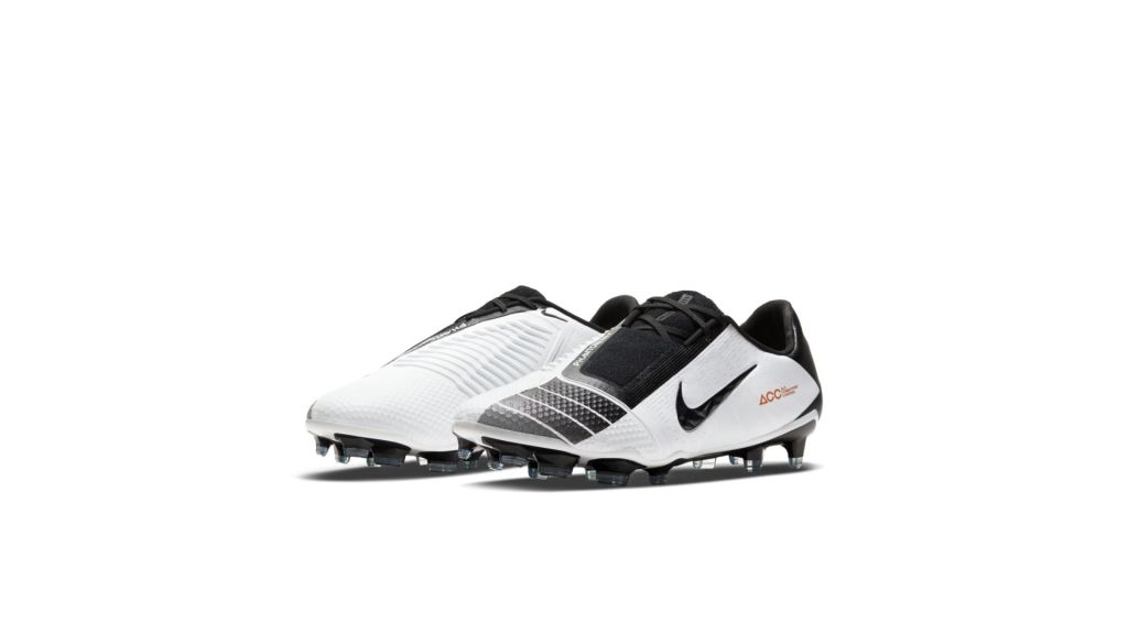 nike-phantom AO7540-106