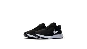 Nike Revolution 5 FlyEase Black
