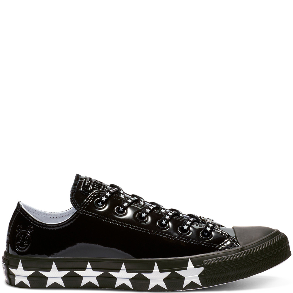 converse-chuck-taylor-all-star 563720C