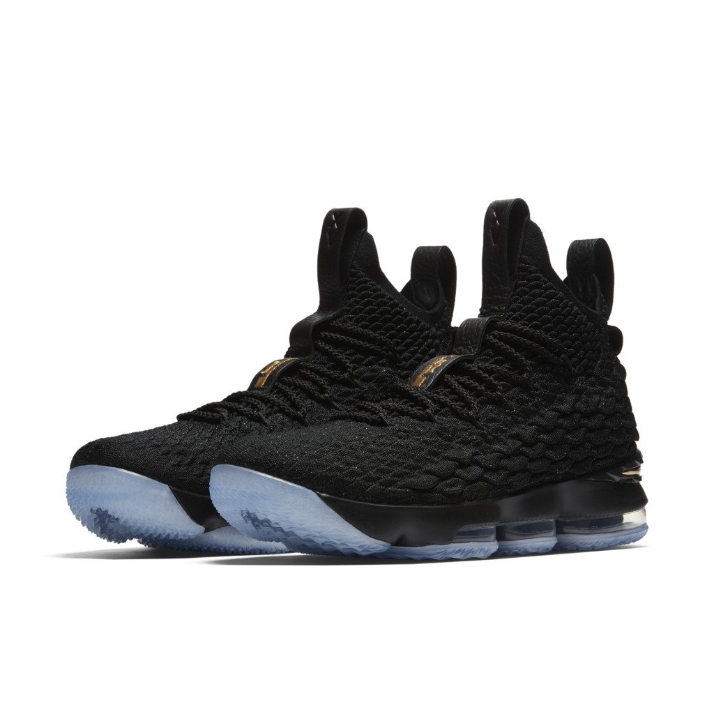 nike-lebron-15 897648-006