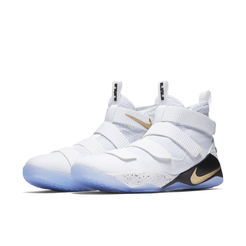 nike-lebron 897644-101