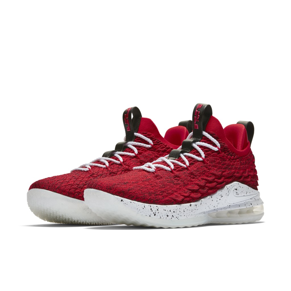 nike-lebron-15 AO1755-600