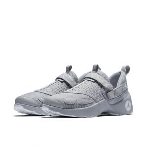 Jordan Trunner LX Wolf Grey