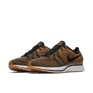 Nike Flyknit Trainer Golden Beige
