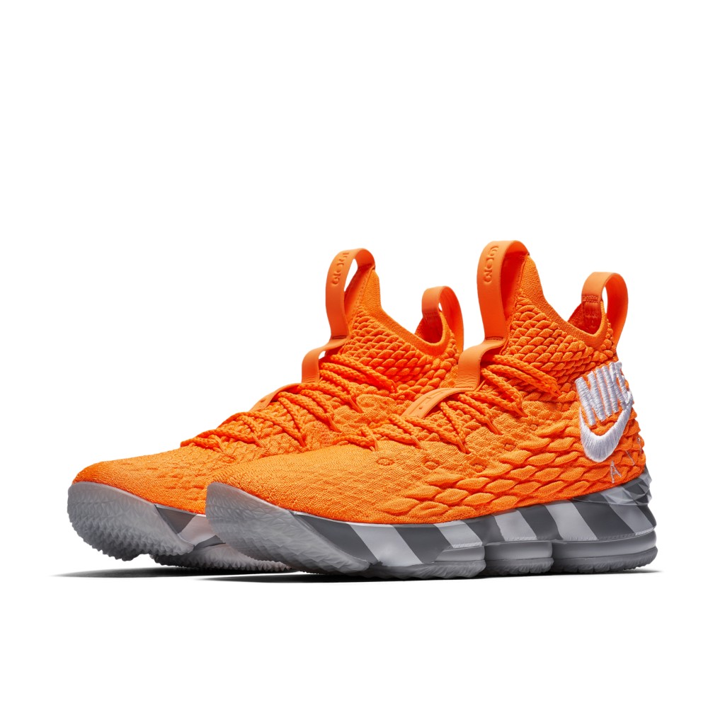 nike-lebron-15 AR5125-800