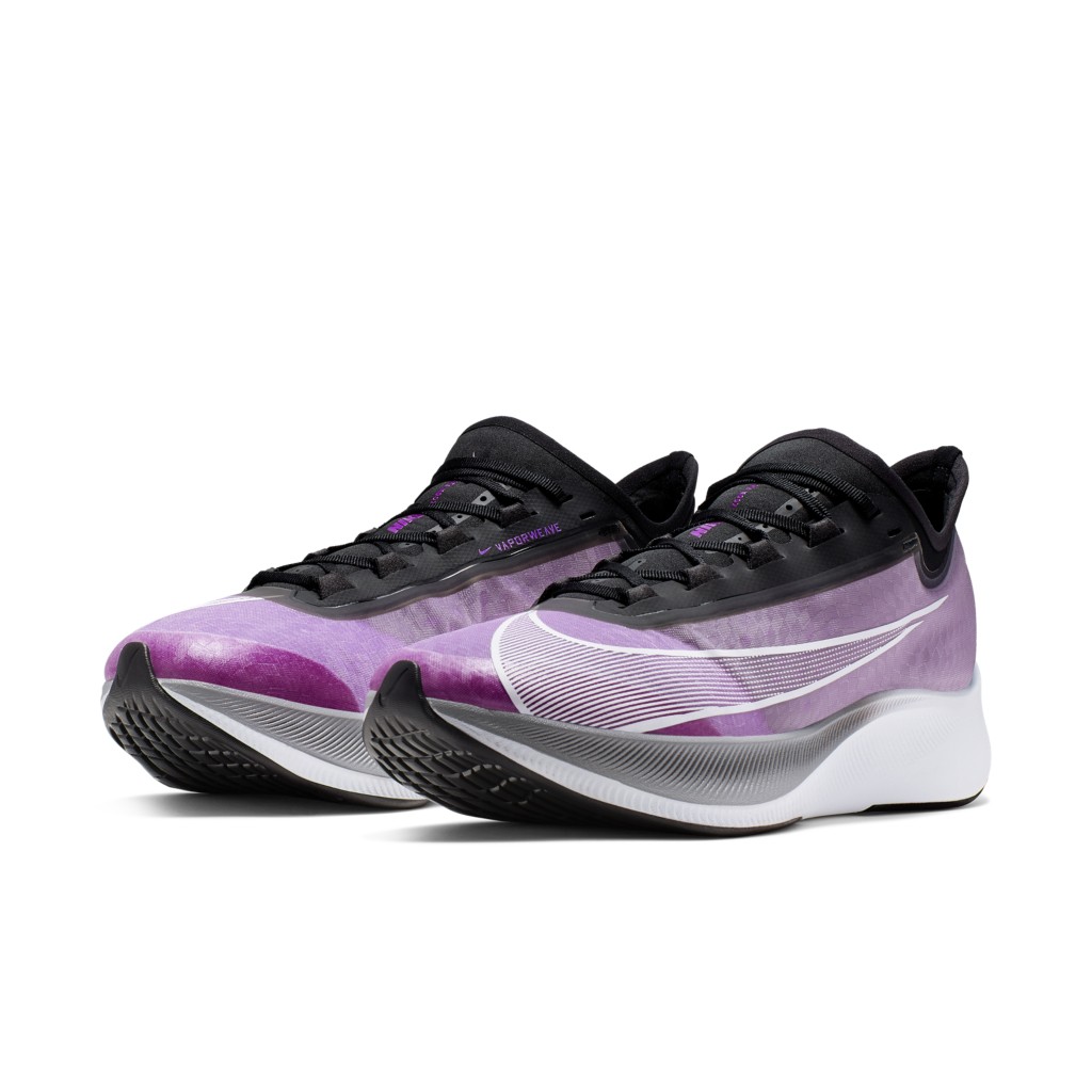 nike-zoom AT8240-500