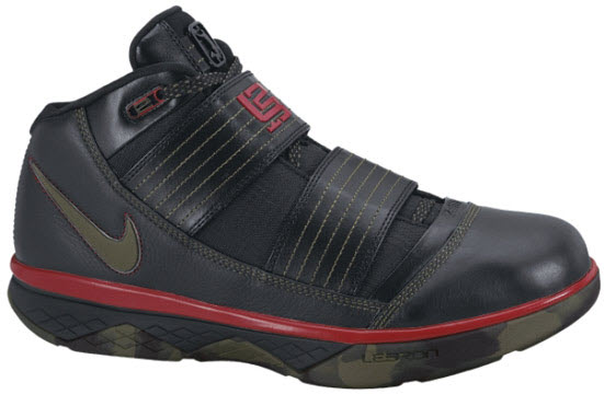 nike-sneaker 354815-031