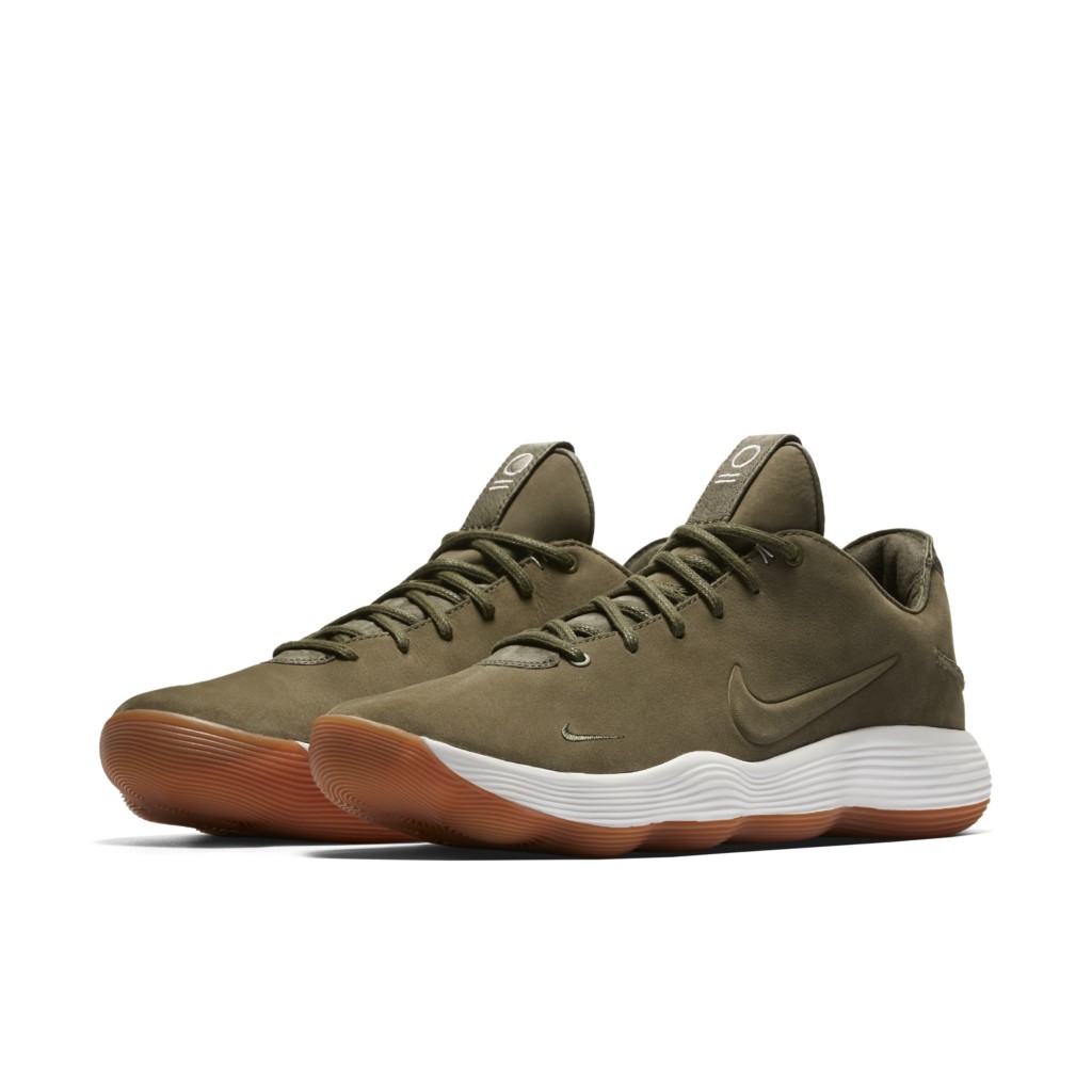 nike-hyperdunk 897636-902