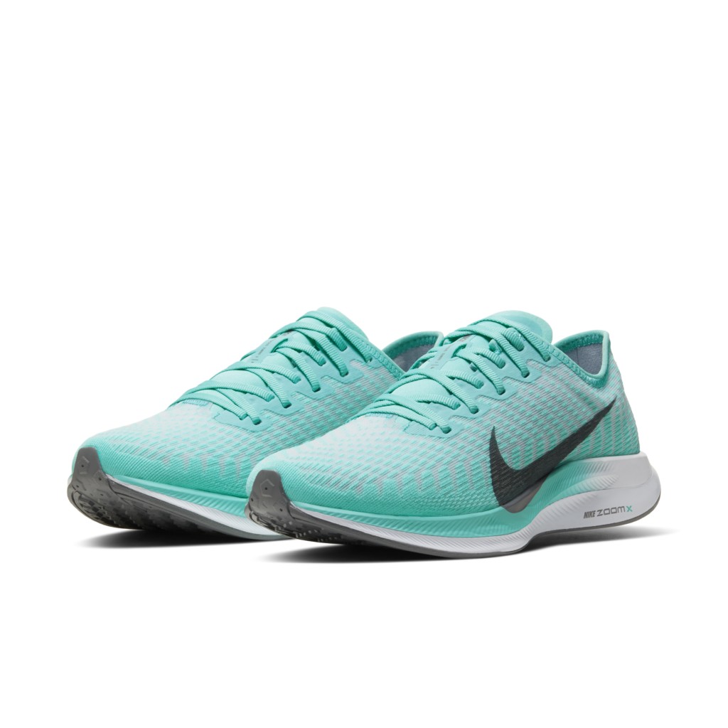 nike-zoom AT8242-302