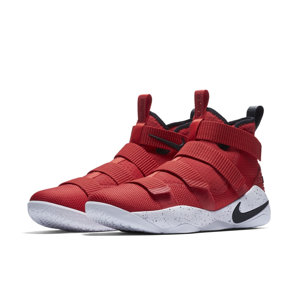 nike-lebron 897644-601