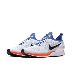 Nike Mariah Flyknit Racer Hyper Crimson