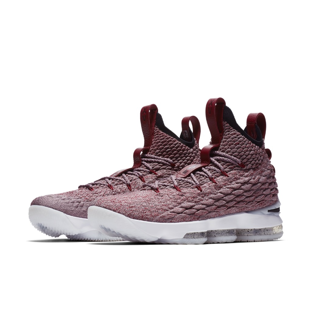 nike-lebron-15 897649-201