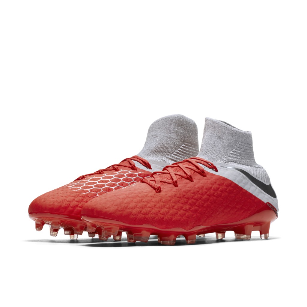 nike-hypervenom AJ3802-600