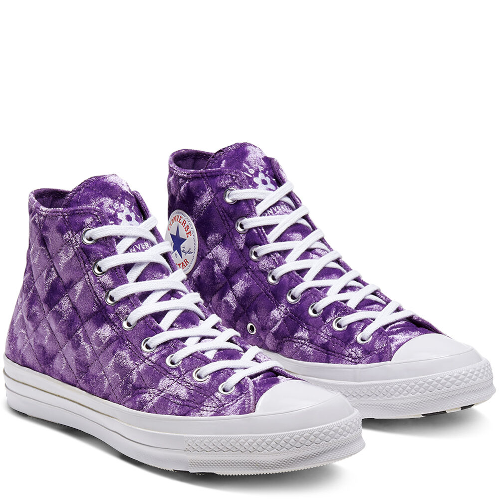 converse-chuck-taylor-all-star 165600C