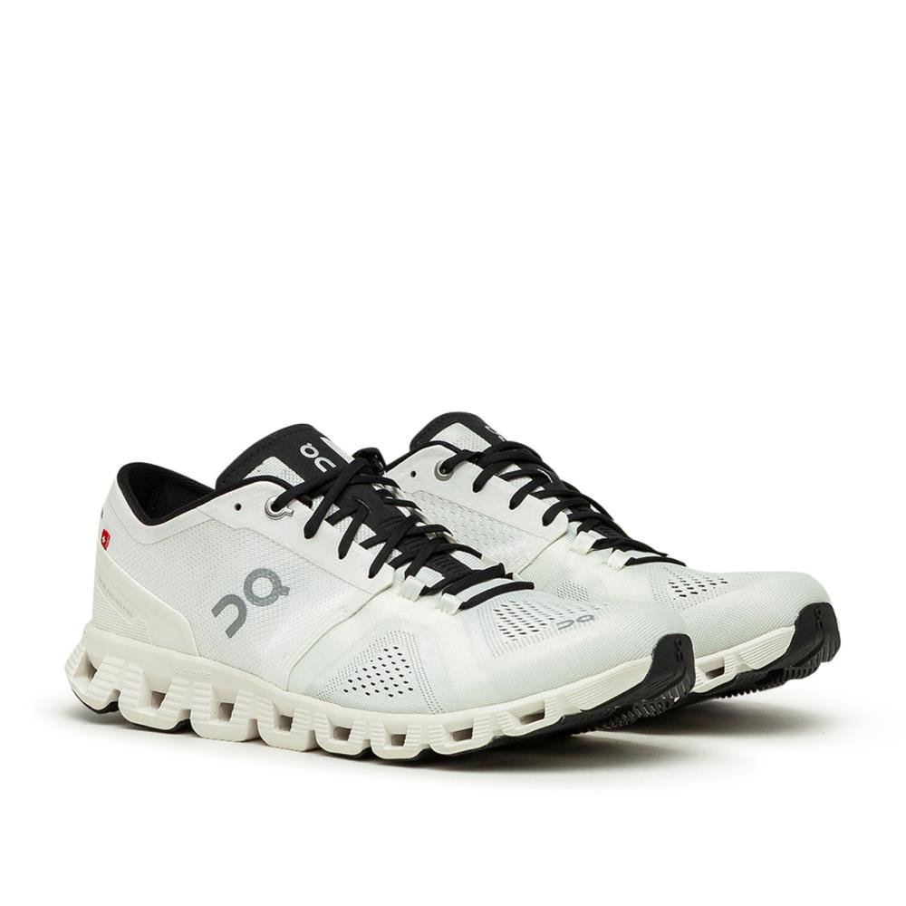 on-running-sneaker 40.99707