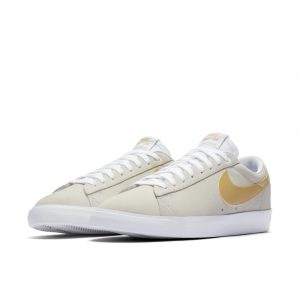 Nike SB Blazer Low GT Skateschoen Wit (704939-104)