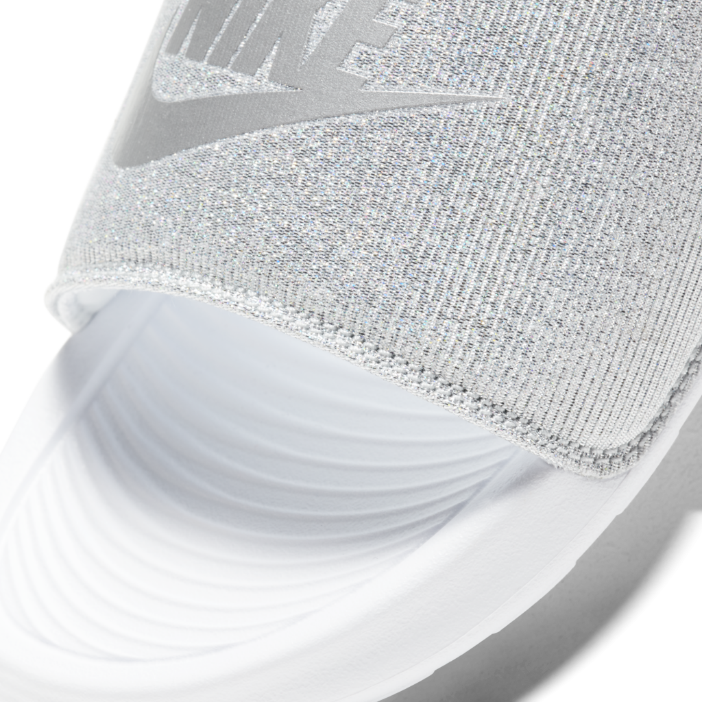 nike-victori-one DD7109-100