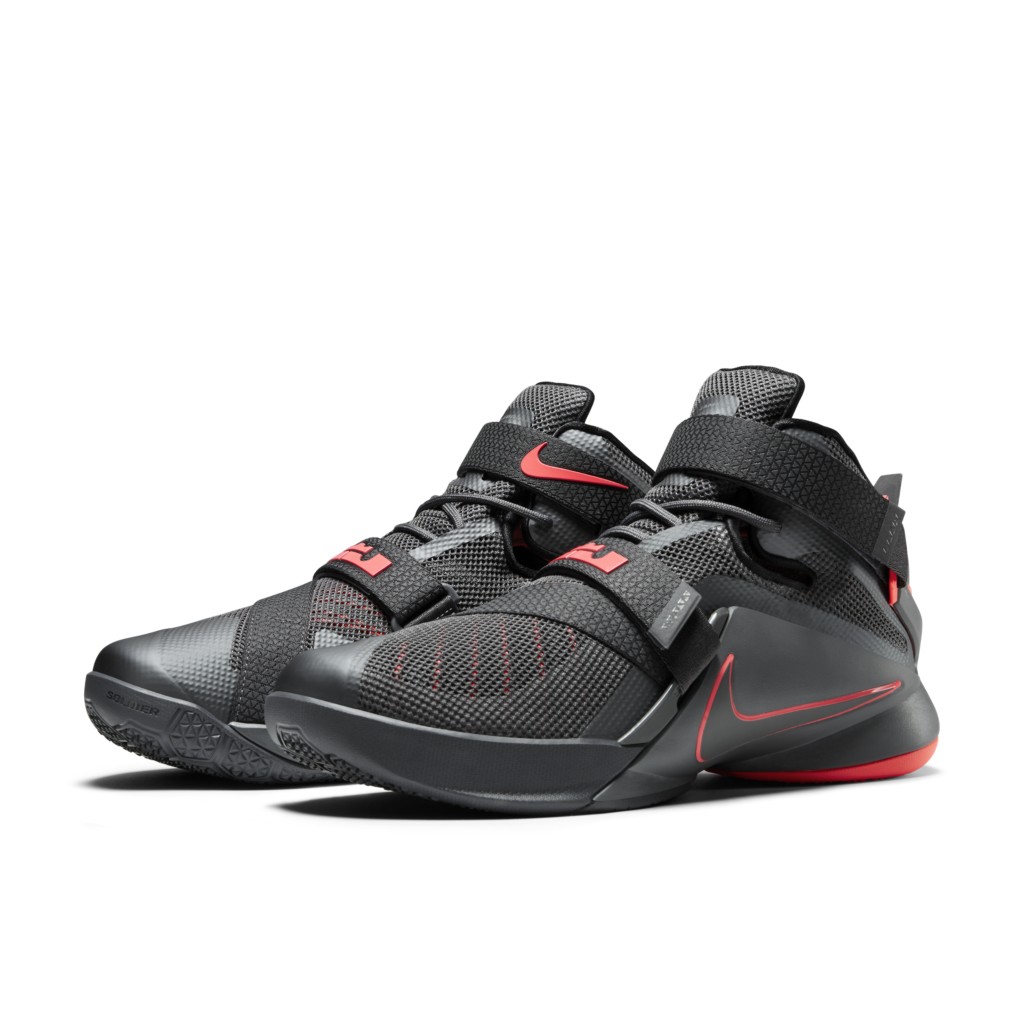 nike-lebron-soldier 749490-008