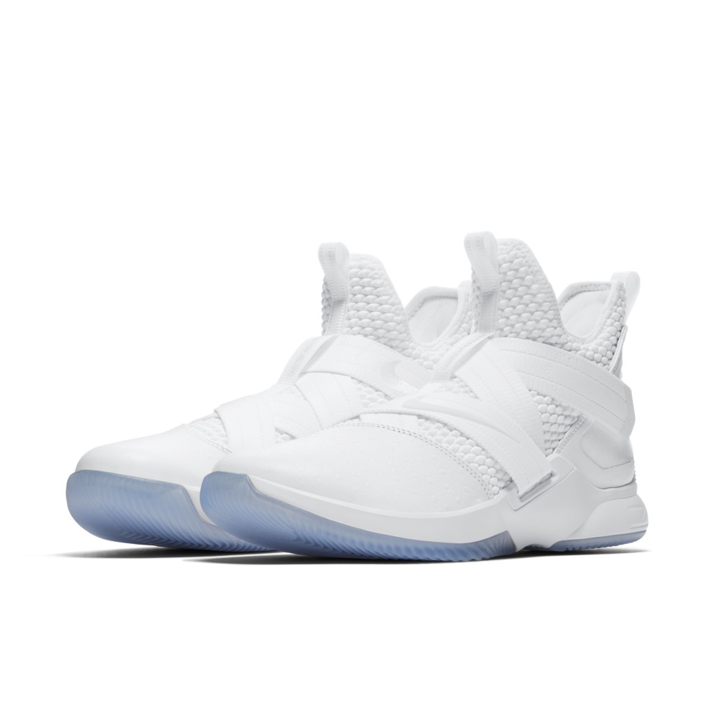 nike-lebron-soldier-12 AO4054-101