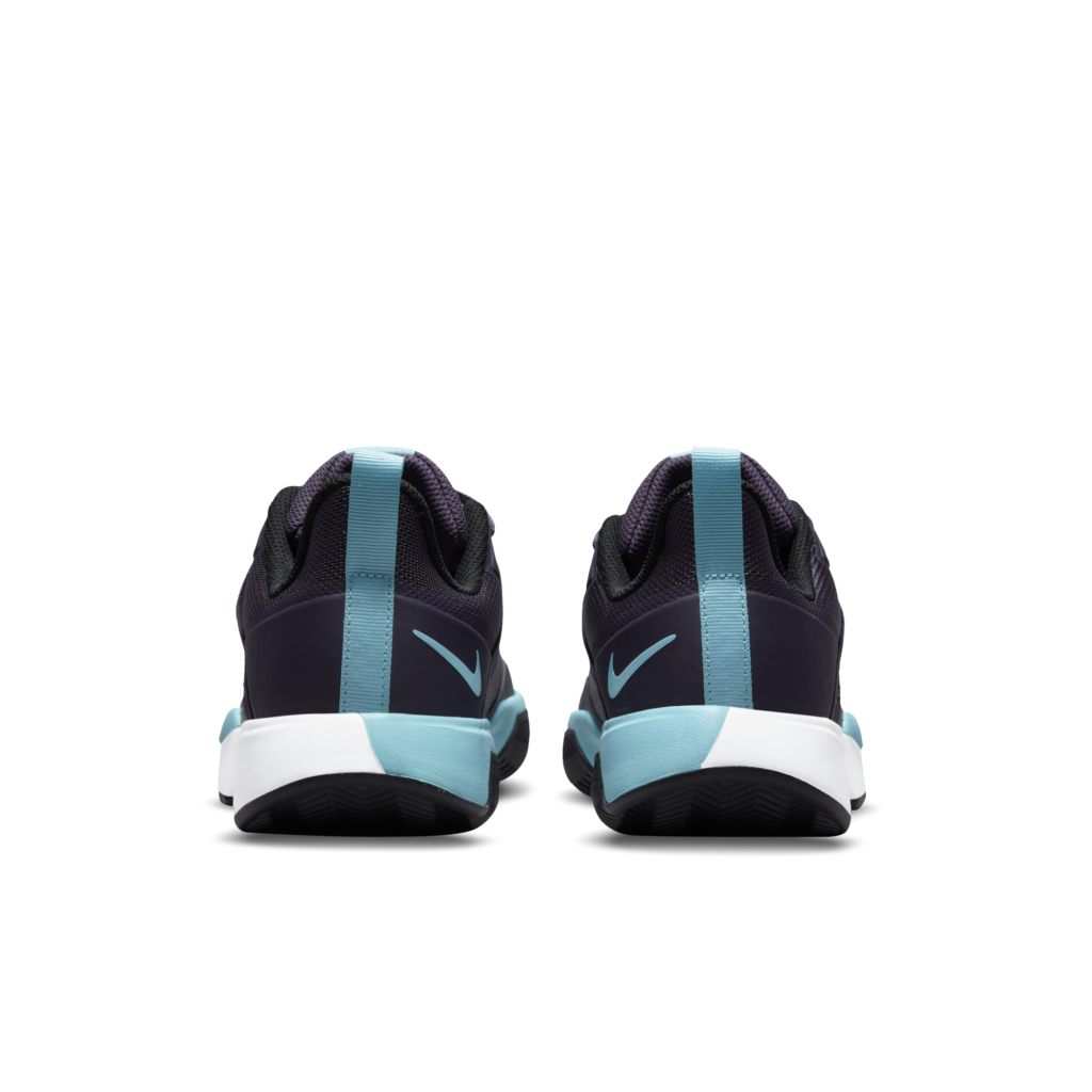 nikecourt DH2945-524
