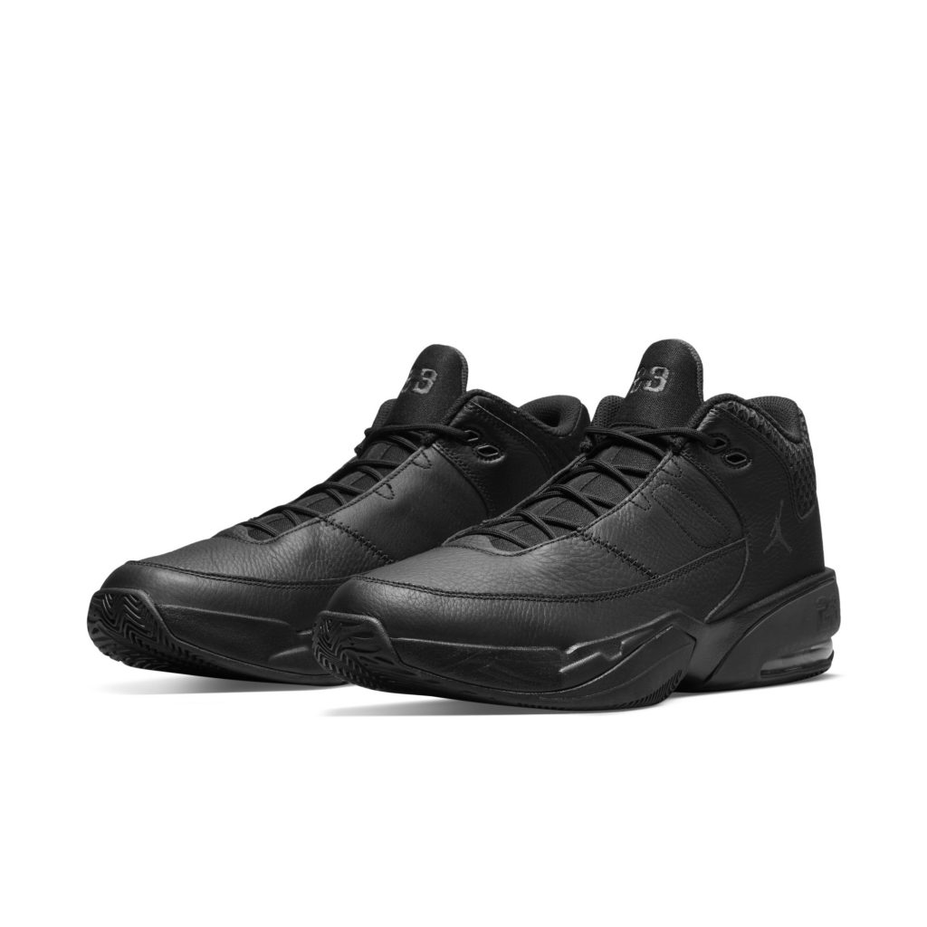 air-jordan-max-aura CZ4167-001