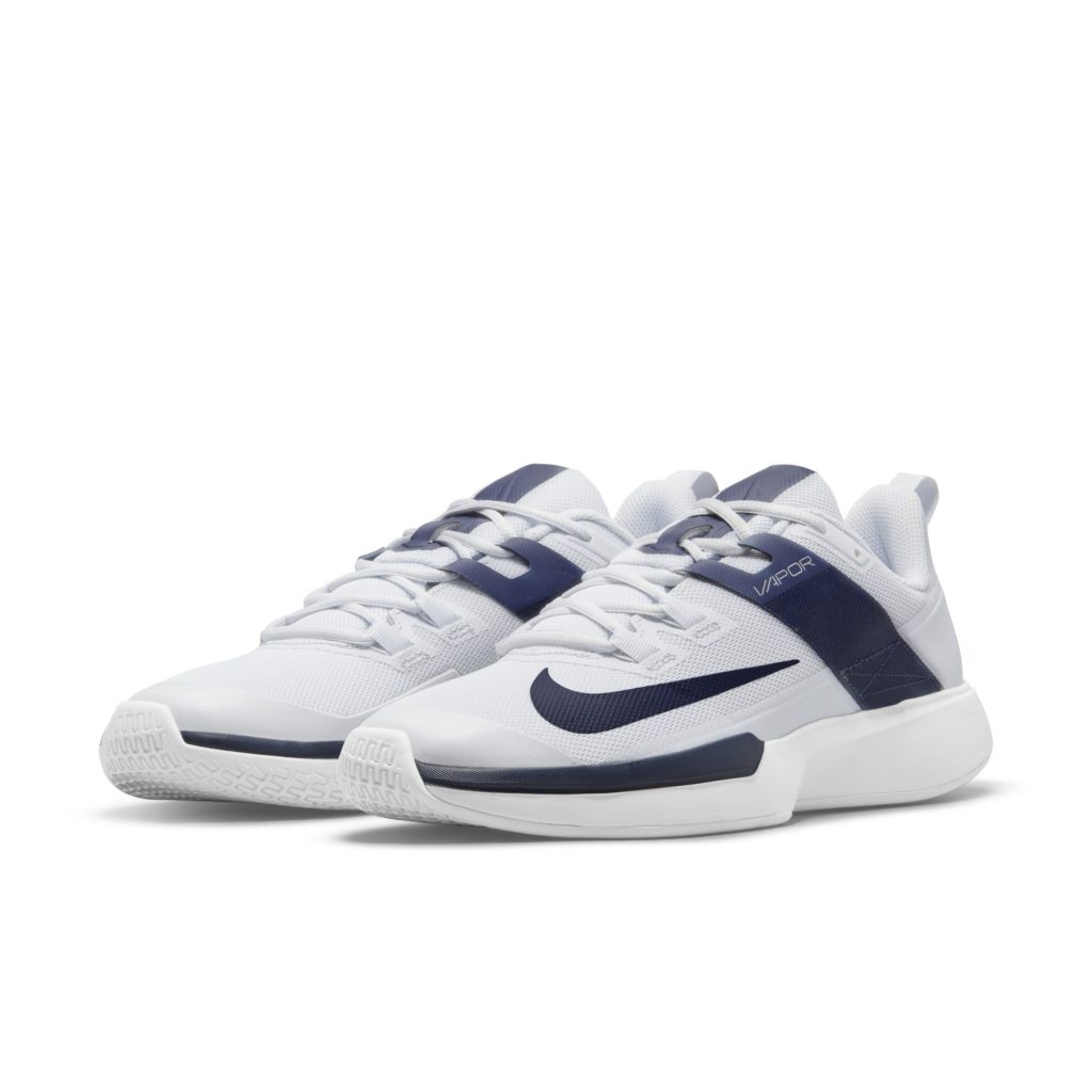 nikecourt DC3432-007
