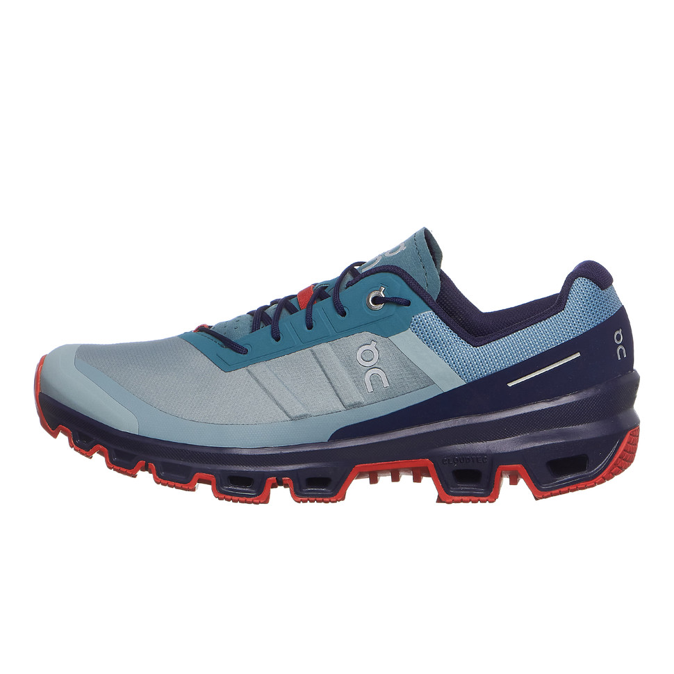 on-running-sneaker 3299258