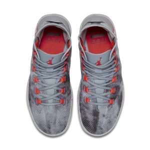 jordan-reveal 834229-015