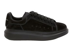 Alexander McQueen Oversized Black Restructured (645868WHFBR1000)