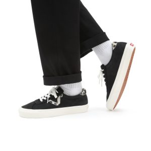 vans-style VN0A3WLQA1O