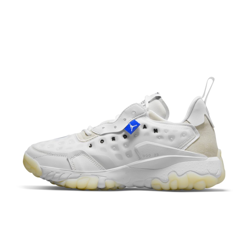 air-jordan-delta CV8121-102
