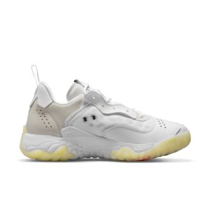 air-jordan-delta CV8121-102
