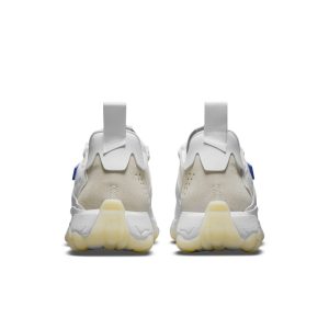 air-jordan-delta CV8121-102