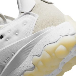 air-jordan-delta CV8121-102