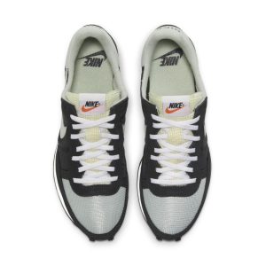nike-challenger CW7645-007