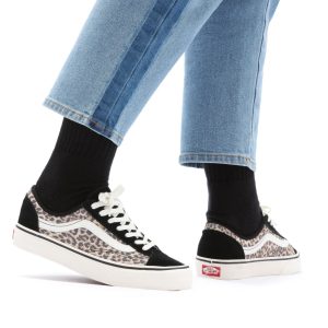 vans-style VN0A5HYRA6D