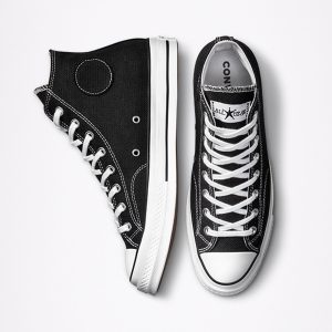 converse-chuck-taylor-all-star A01765C