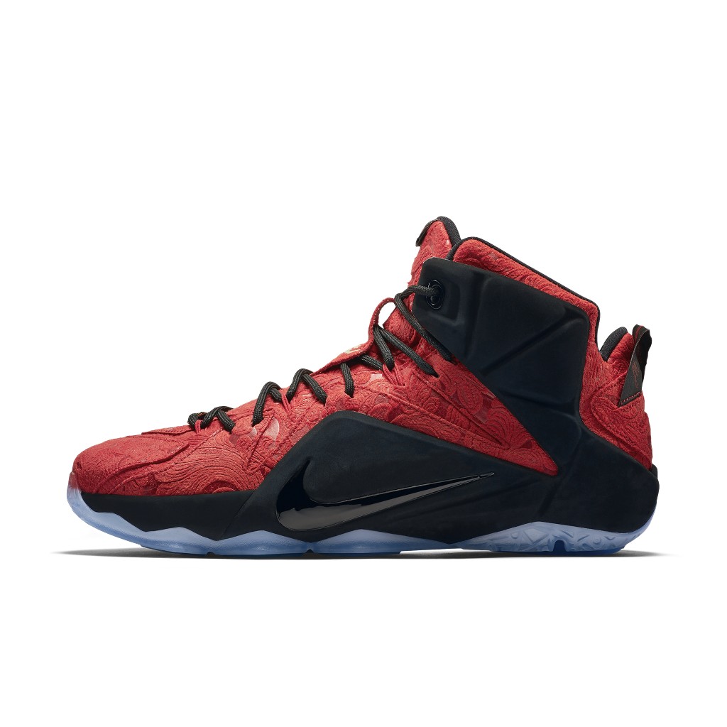 nike-lebron-12 748861-600
